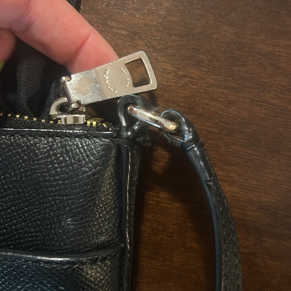 Coach - Messager Bag - Picture 7 of 11